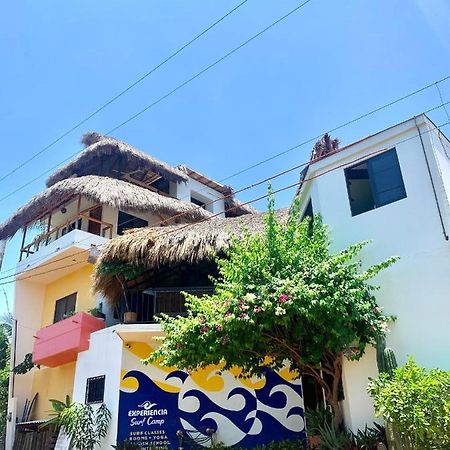 Experiencia Surf Camp Hostel Brisas de Zicatela Kültér fotó