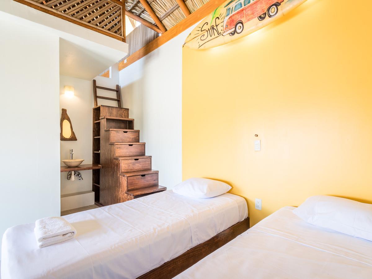 Experiencia Surf Camp Hostel Brisas de Zicatela Kültér fotó